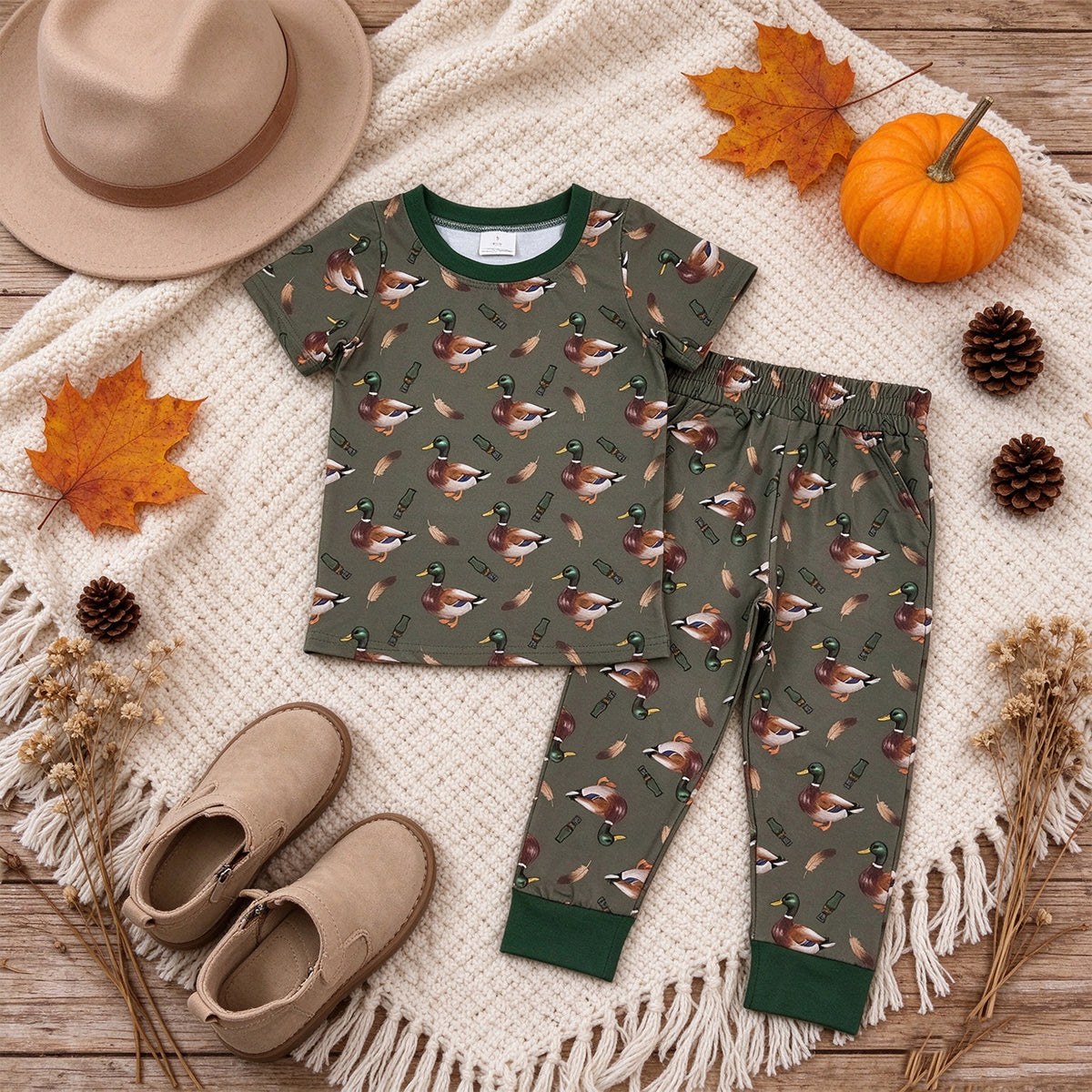 NEW RTS NO MOQ milk silk BSPO0702 Baby Boys Pumpkins Truck Checked Top Pant Set Autumn Outfit