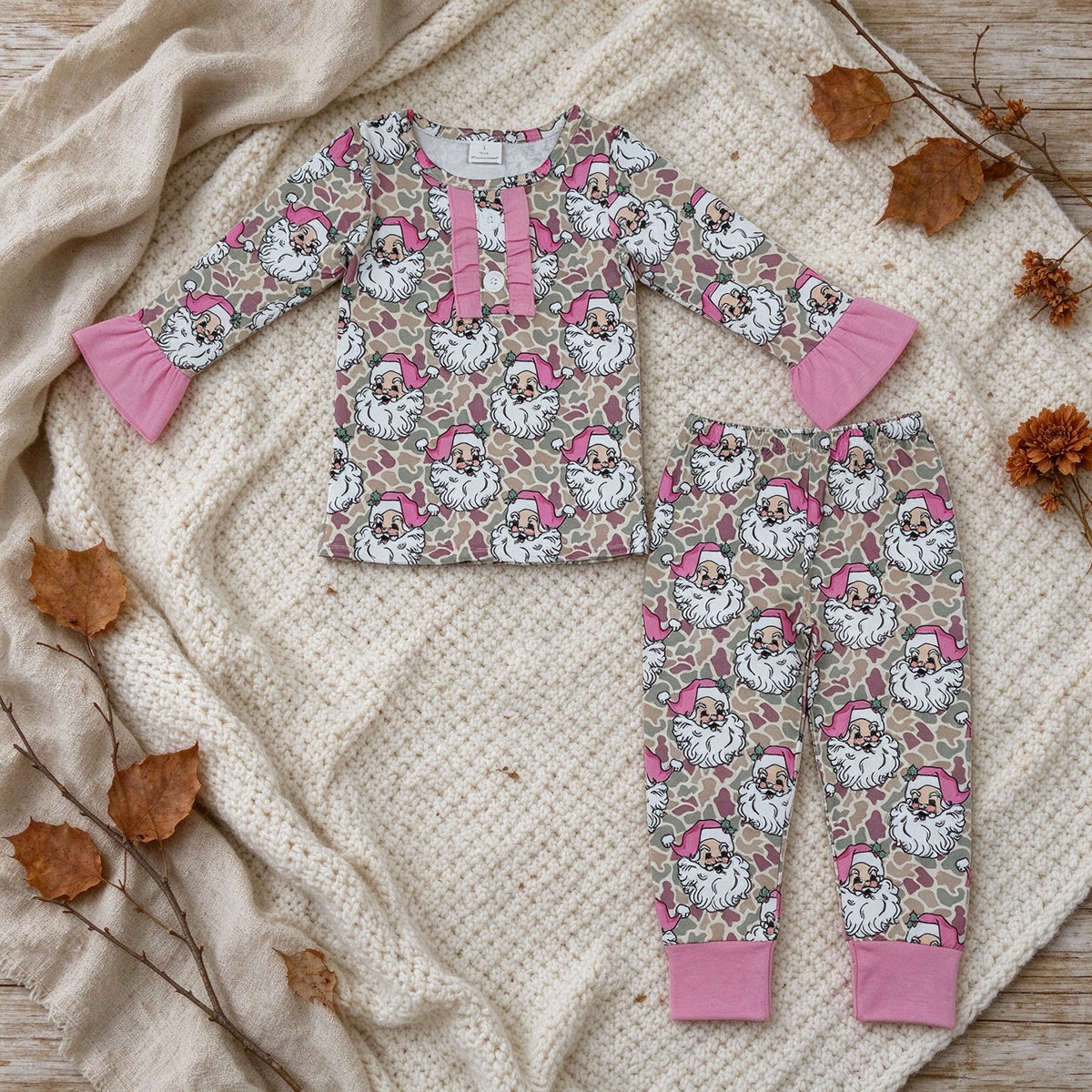 NEW RTS NO MOQ milk silk GLP3734 Baby Girls Christmas Khaki Camo Santa Button Detail Top Elastic Waist Pant Pajamas Set