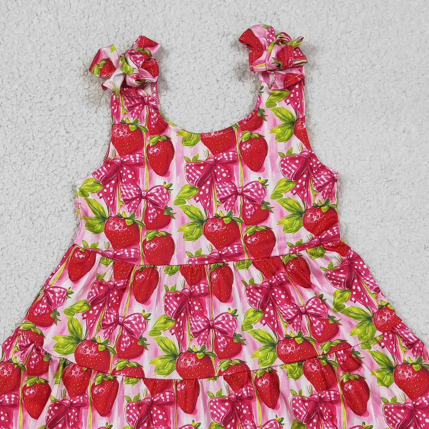 RTS NO MOQ milk silk GSD3964 Baby Girls Cute Strawberry Patchwork Bows Strap Knee Length Dress