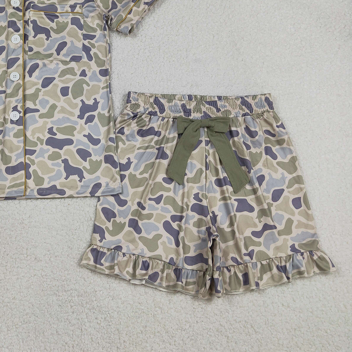 RTS NO MOQ GSSO3135 Adult Women's Southern Dogs Camouflage Pajamas Set with Button Pocket Top And Ruffle Shorts Sleepwear