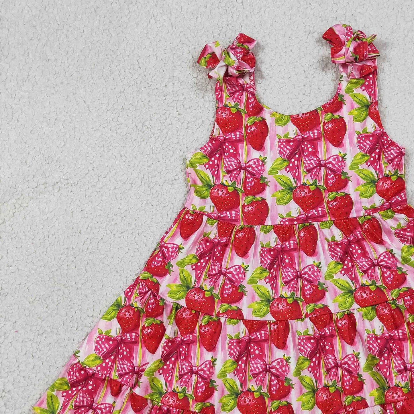 RTS NO MOQ milk silk GSD3964 Baby Girls Cute Strawberry Patchwork Bows Strap Knee Length Dress