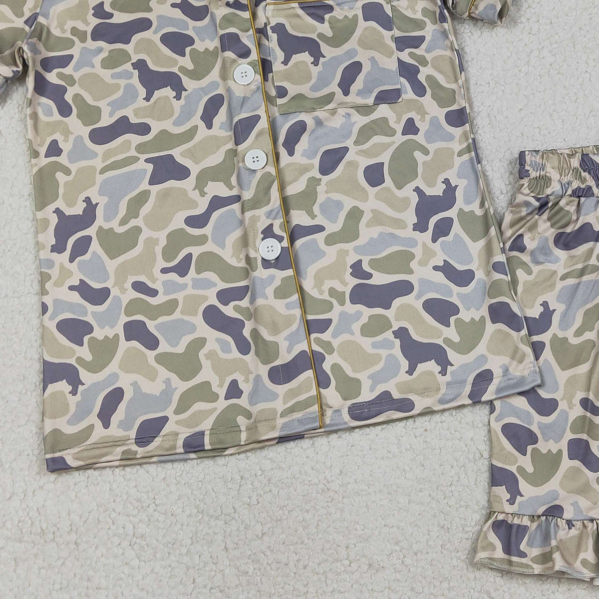 RTS NO MOQ GSSO3135 Adult Women's Southern Dogs Camouflage Pajamas Set with Button Pocket Top And Ruffle Shorts Sleepwear