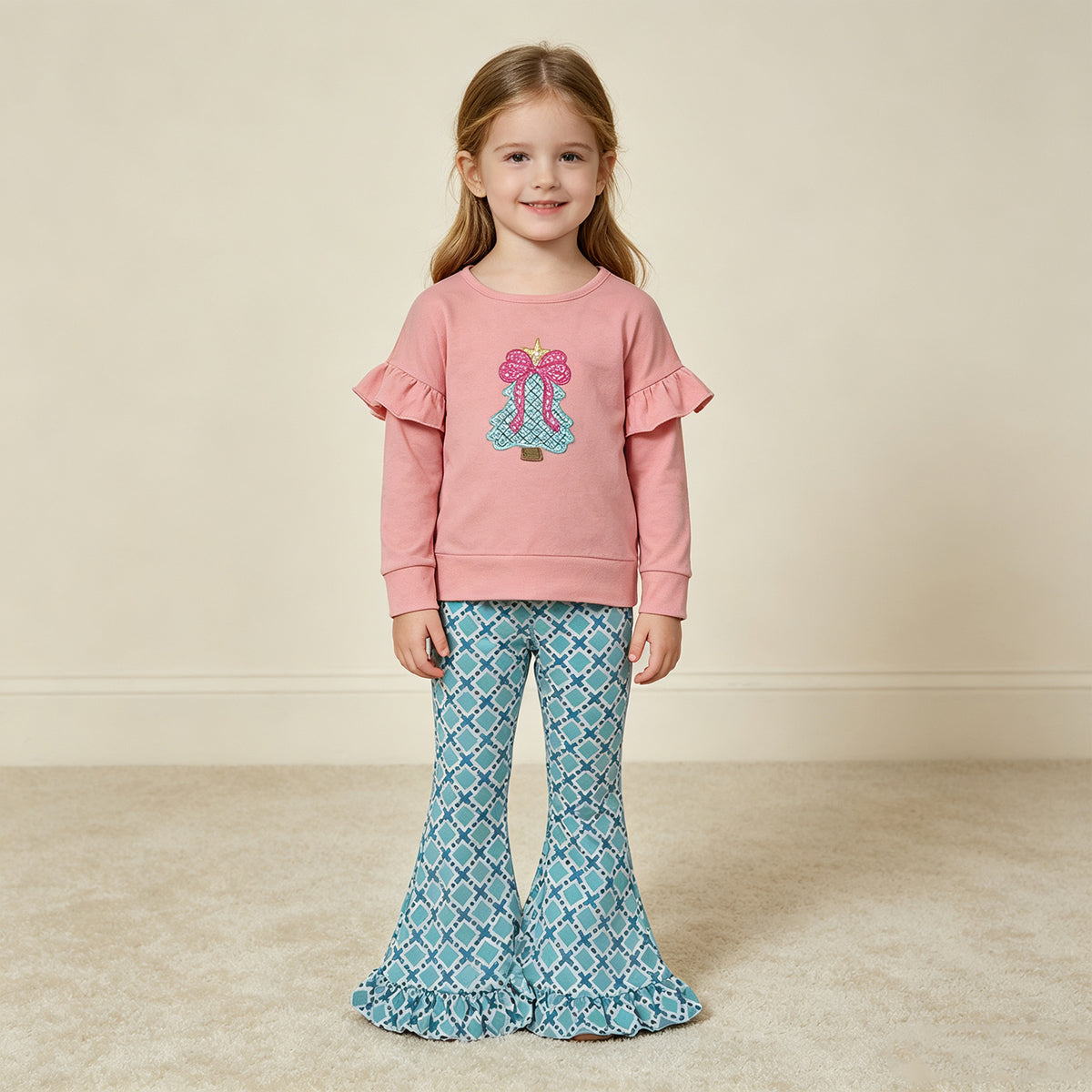 NEW RTS NO MOQ milk silk GLP3548 Embroidery Baby Girls Christmas Tree Bow Pink Ruffle Sleeve Top Ruffle Flare Pants Set