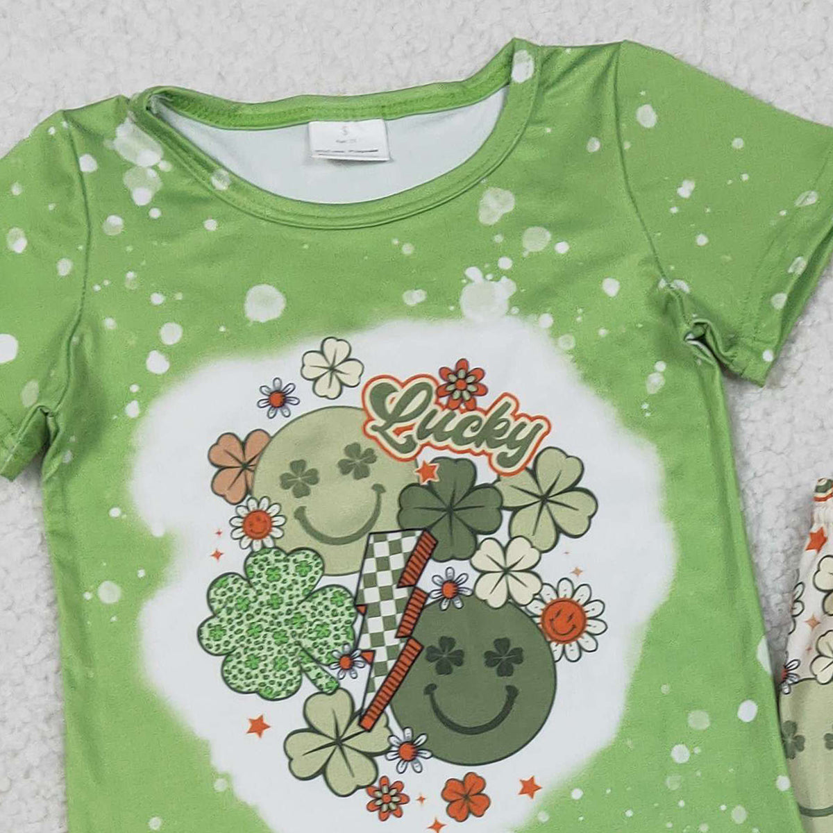 RTS NO MOQ GSPO1876  Baby Girls St. Patrick's Day Outfit Set with Smile Four-leaf Clover Shirt Top And Bell Pants Cute Baby Clothing Set