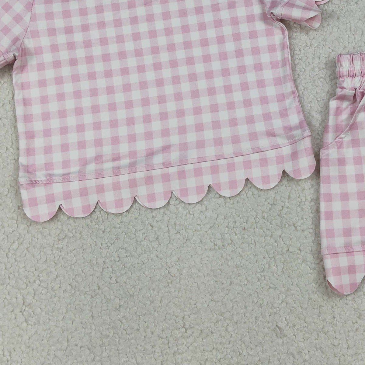 RTS NO MOQ GSSO3183 Baby Girls Light Pink Checked Short Sleeve Top And Scallop Shorts Set