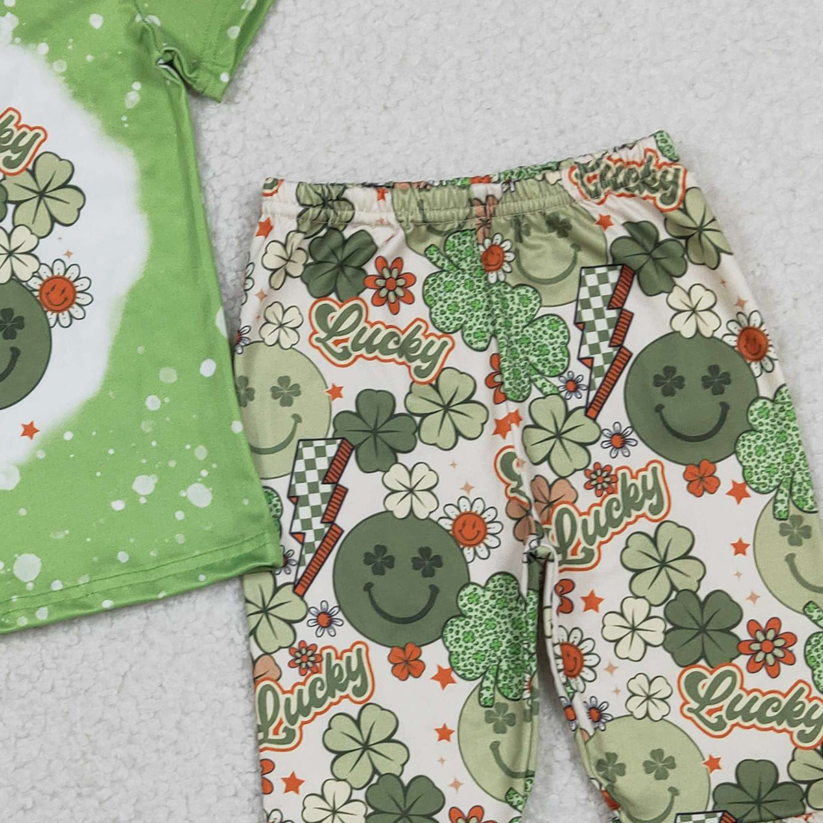 RTS NO MOQ GSPO1876  Baby Girls St. Patrick's Day Outfit Set with Smile Four-leaf Clover Shirt Top And Bell Pants Cute Baby Clothing Set