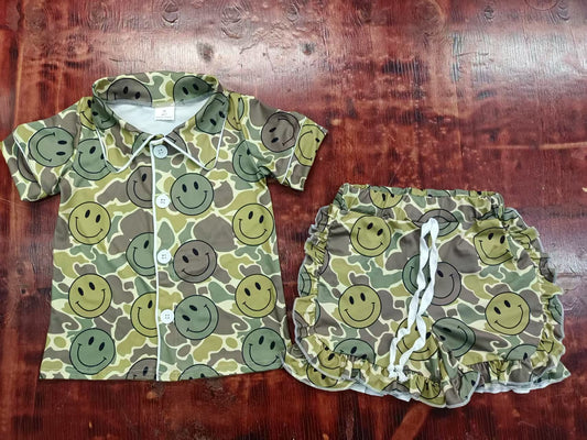 Custom moq 3 eta 6-7weeks baby boys clothes smiley camouflage short Sleeve shorts sets