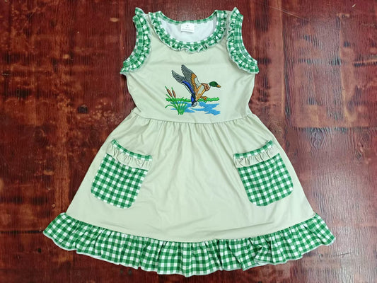 Custom moq 3 eta 6-7weeks baby girl clothes duck green sleeveless dress