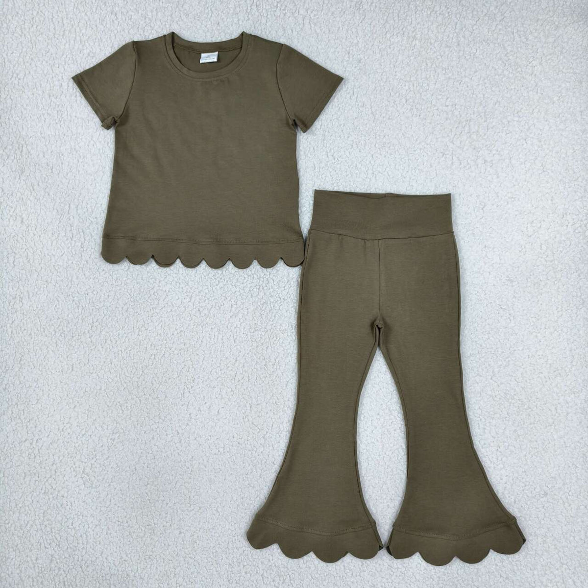 NEW RTS NO MOQ cotton GSPO2342（GT1772+P1080）Baby Girls Olive Short Sleeve Shirts Top Flare Pant Scallop Set