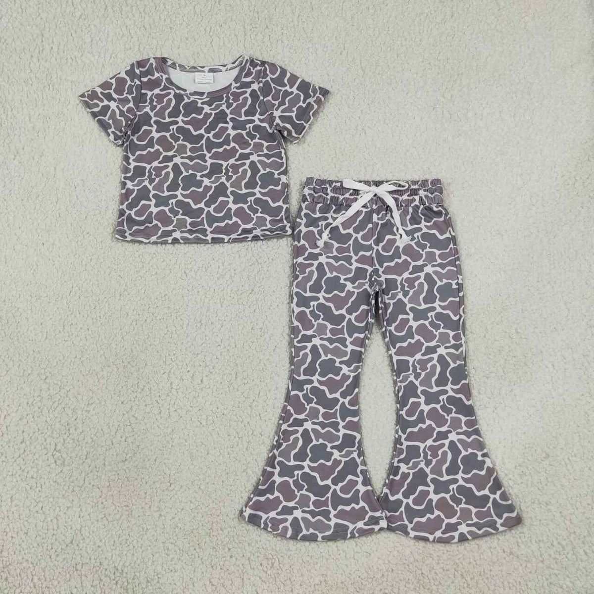 NEW RTS NO MOQ milk silk GSPO1889 Baby Girls Short Sleeve Camo Shirts Top Bell Bottom Pant Sets