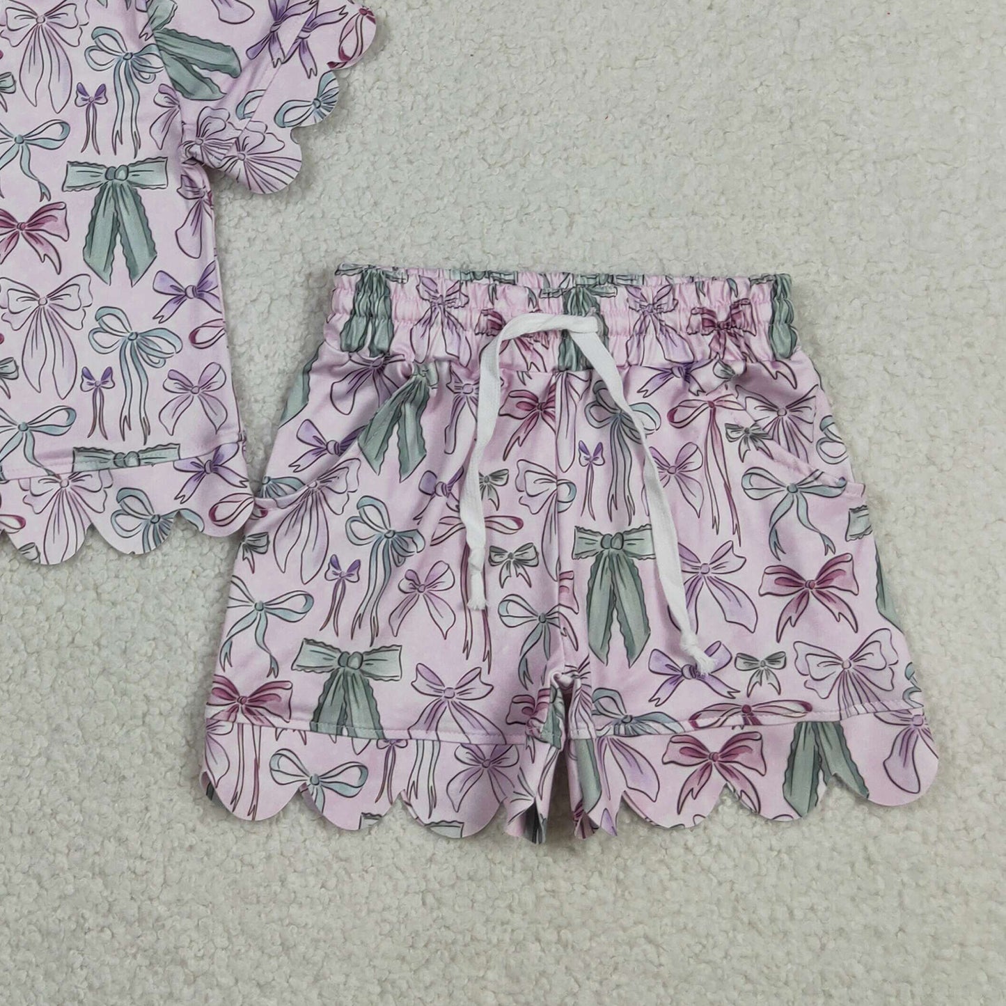 RTS NO MOQ milk silk GSSO3409 Baby Girls Pink Green Bow Short Sleeve Scallop Pocket Shorts Set