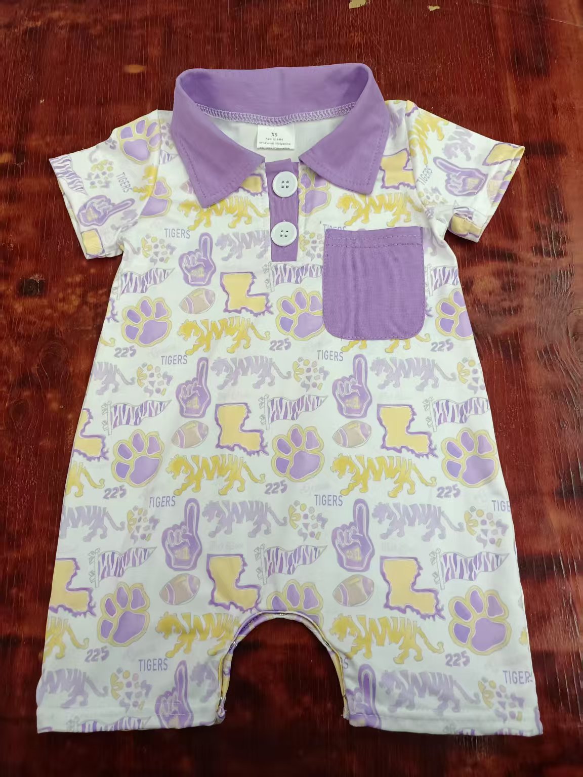 Custom moq 3 eta 6-7weeks baby girl clothes team purple short sleeve sleeve romper