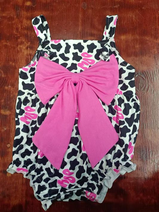 Custom moq 3 eta 6-7weeks baby girl clothes cow pattern sleeveless romper