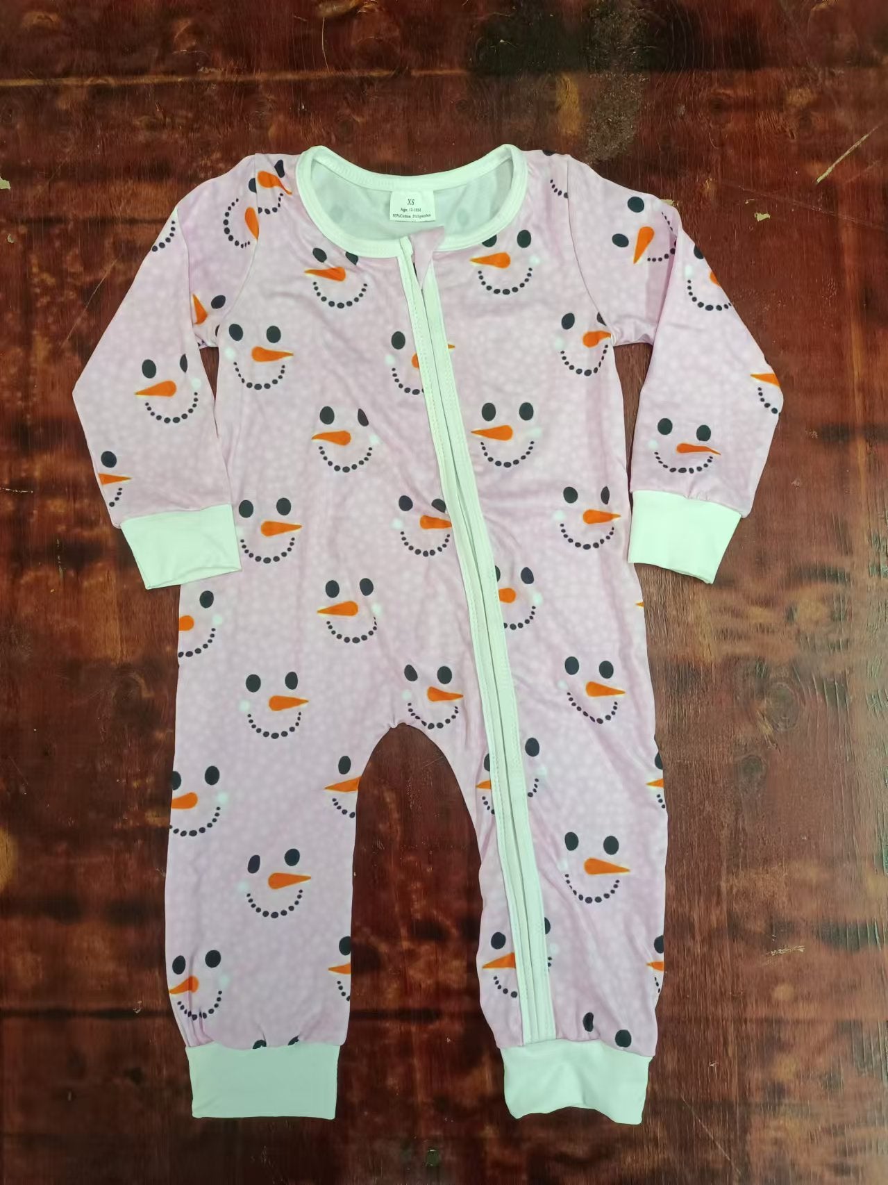 Custom moq 3 eta 6-7weeks Linear Snowman Pattern Pink Polka Dot Long Zipper Romper
