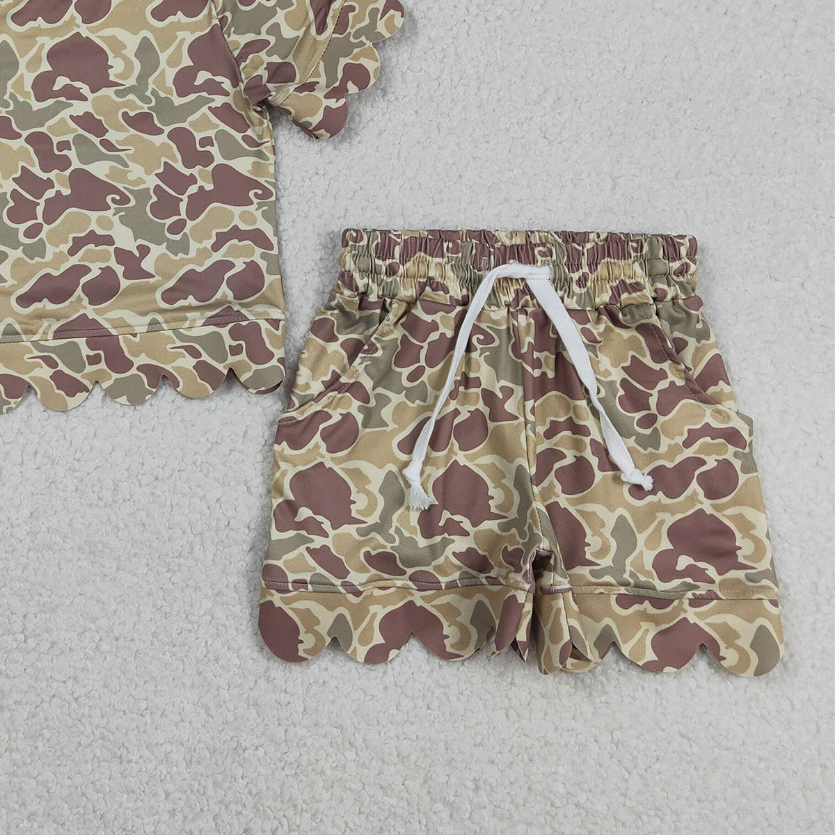 RTS NO MOQ GSSO3224 Baby Girls Camouflage Top with Scallop Shorts Outfit Set