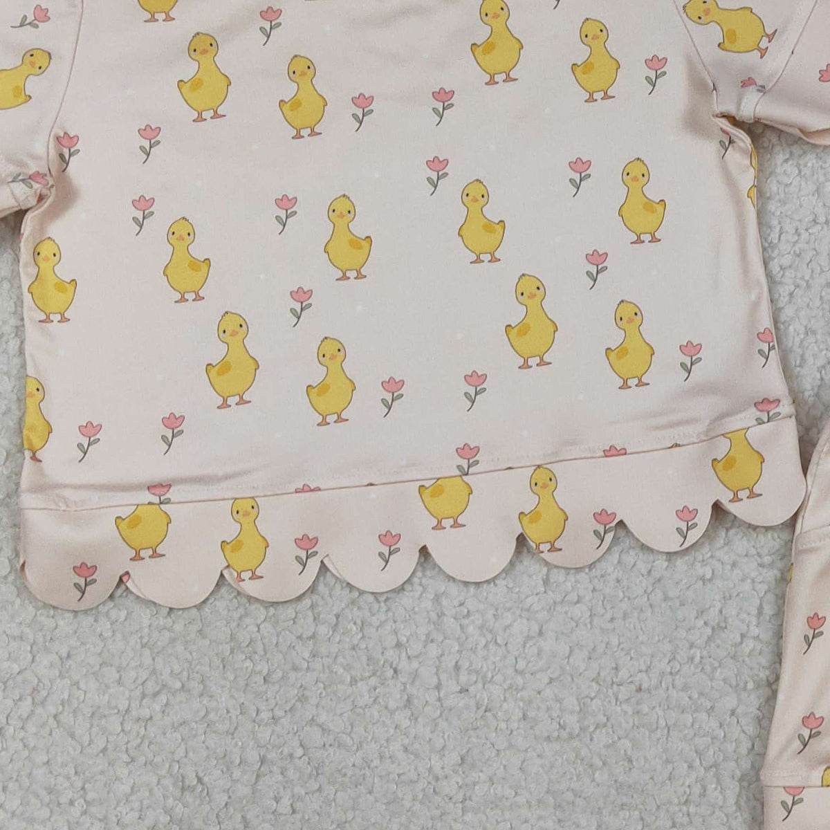 RTS NO MOQ GSSO3281 Baby Girls Flowers  Print Scallop Top And Shorts Set Cute Outfit