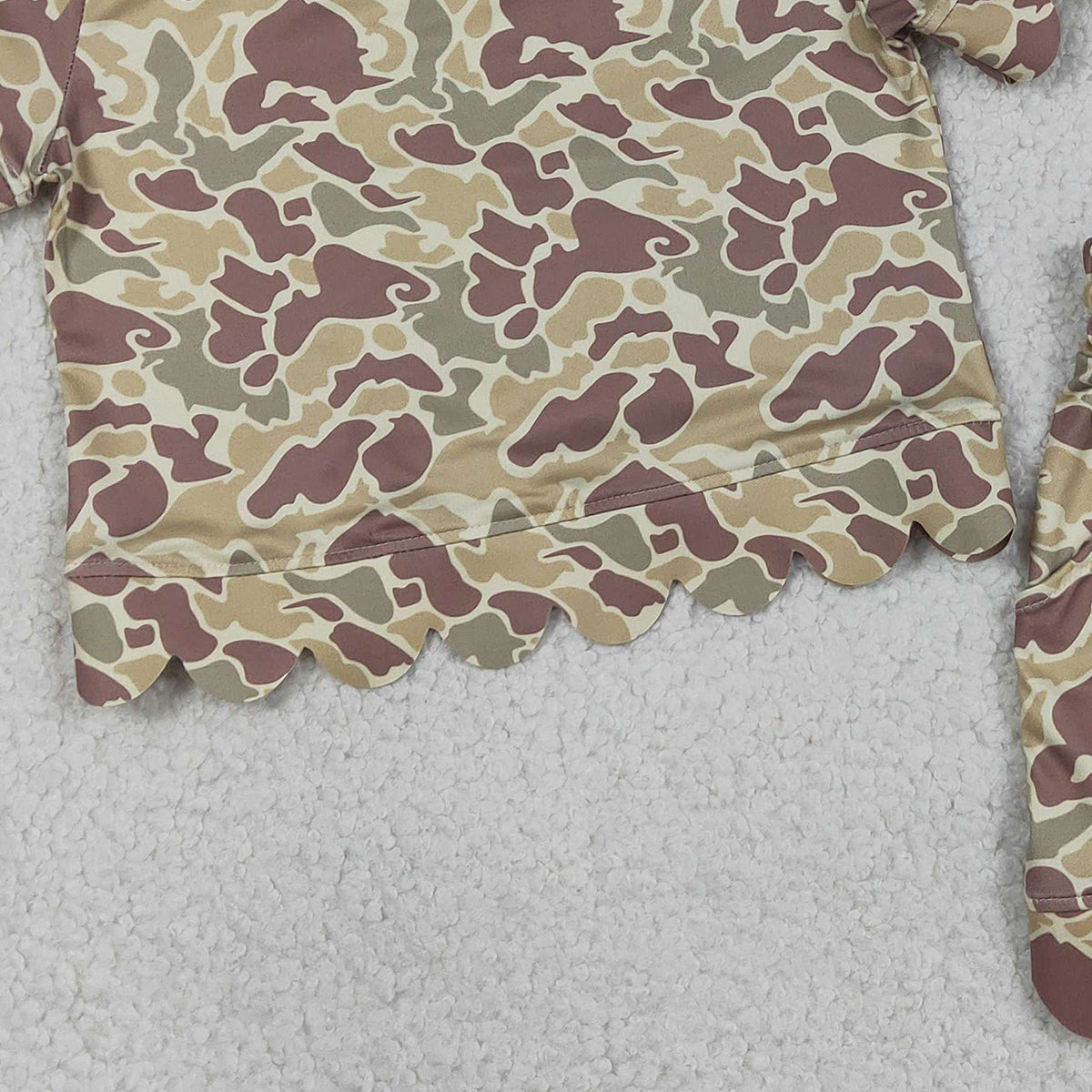 RTS NO MOQ GSSO3224 Baby Girls Camouflage Top with Scallop Shorts Outfit Set