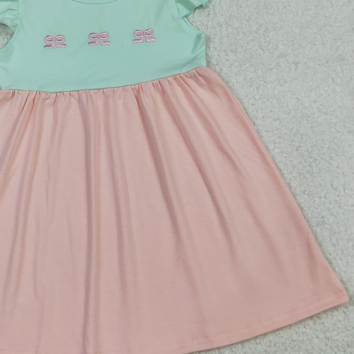 RTS NO MOQ GSD3530 Embroidery Baby Girls Bows Flutter Sleeve Patchwork Knee Length Dress