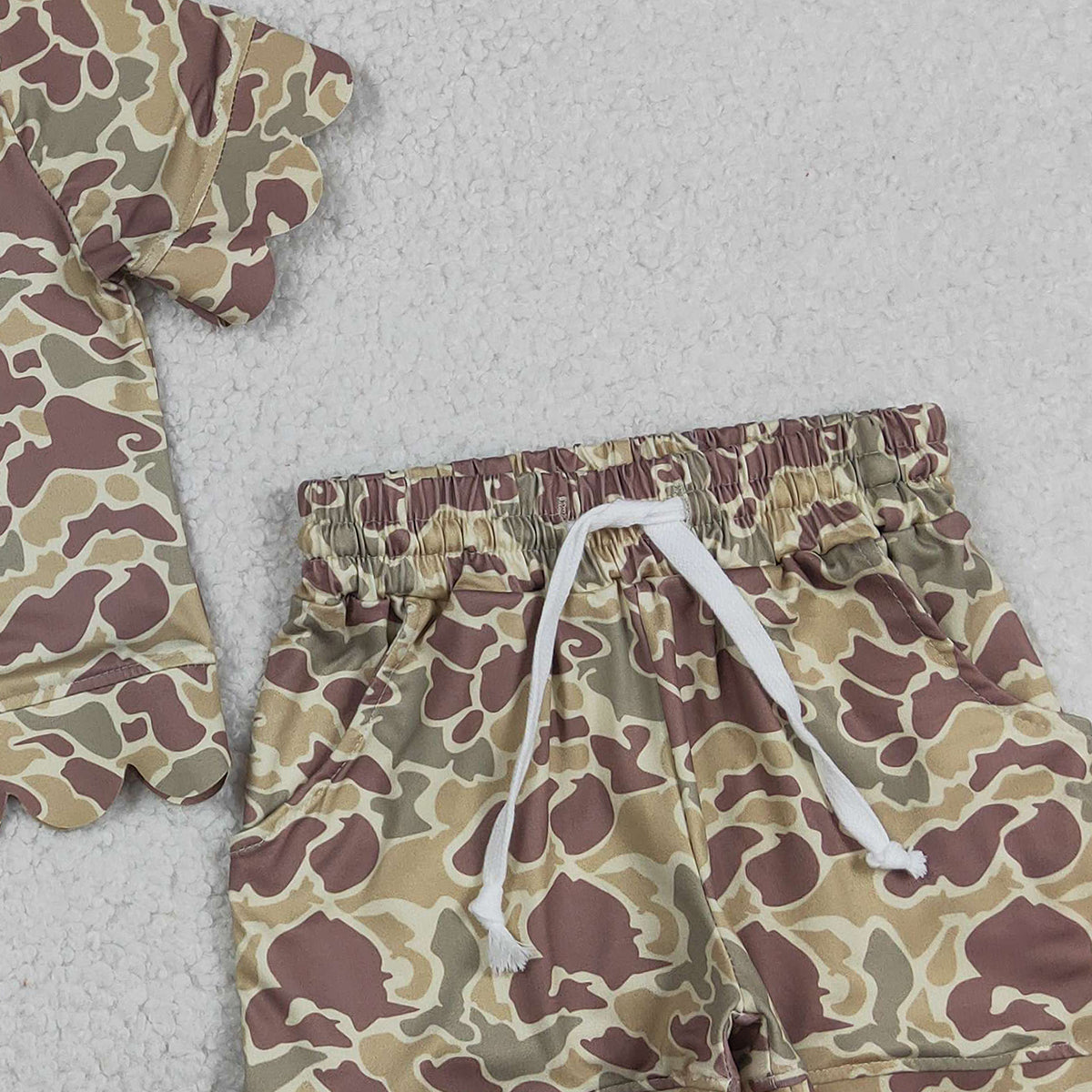 RTS NO MOQ GSSO3224 Baby Girls Camouflage Top with Scallop Shorts Outfit Set