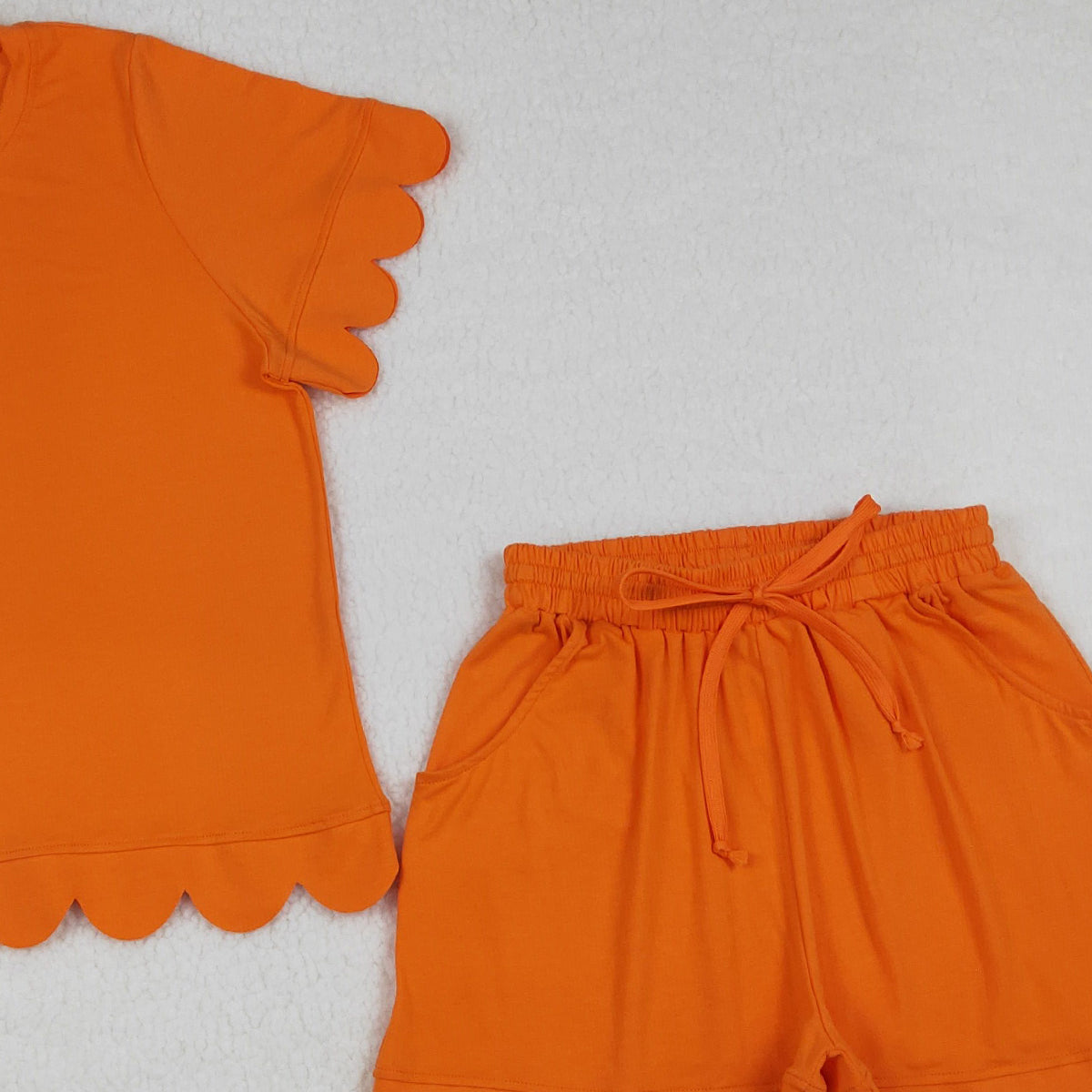 RTS NO MOQ GSSO3206 Adult Women's Orange Short Sleeve Shirt Top with Short Scallop Orange Clothes Sets
