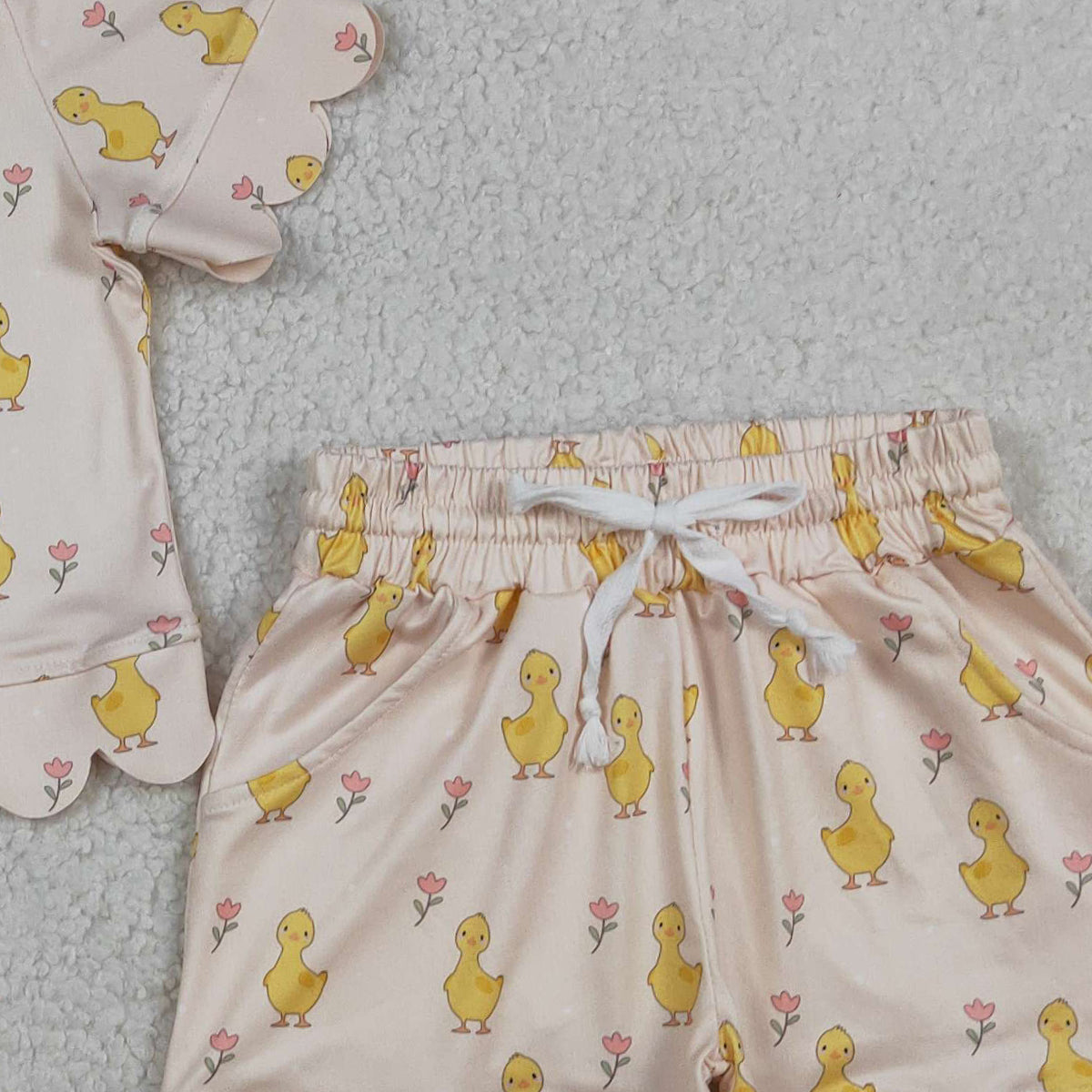 RTS NO MOQ GSSO3281 Baby Girls Flowers  Print Scallop Top And Shorts Set Cute Outfit