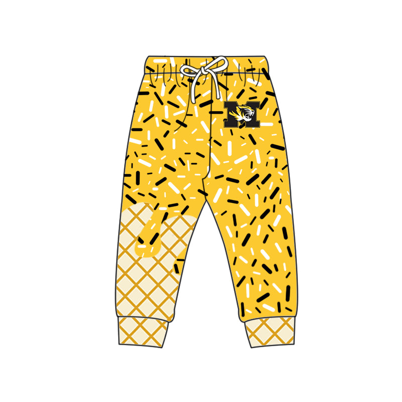 Custom moq 5 mix size milk silk summer teams baby girls clothes yellow hooded long sleeve pants sets and hooded top and pant and top 2-25.8.21