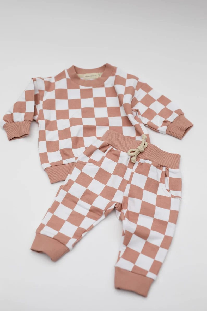 Pink and white plaid long-sleeved trouser suit