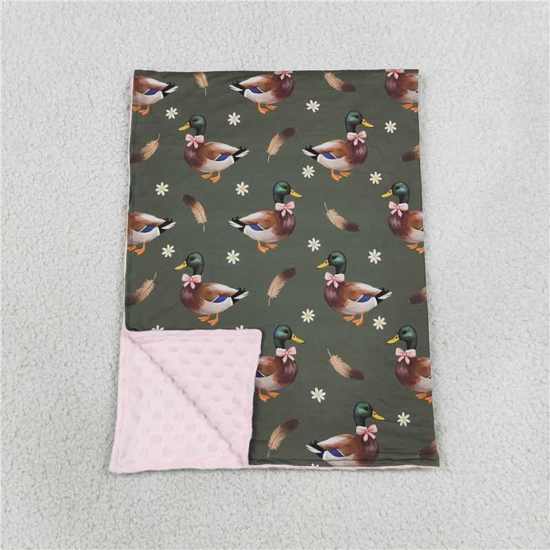 RTS NO MOQ Sibling milk silk Kids Duck Print Pink Fur Cuff Pajama Zipper Romper And Minky Blanket
