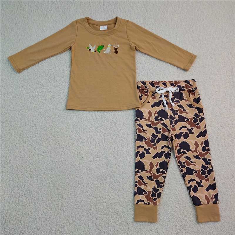 RTS NO MOQ Sibling milk silk Embroidery Dog Ducks Baby Boys Top Camo Pockets Jogger Hunting Clothes Sets