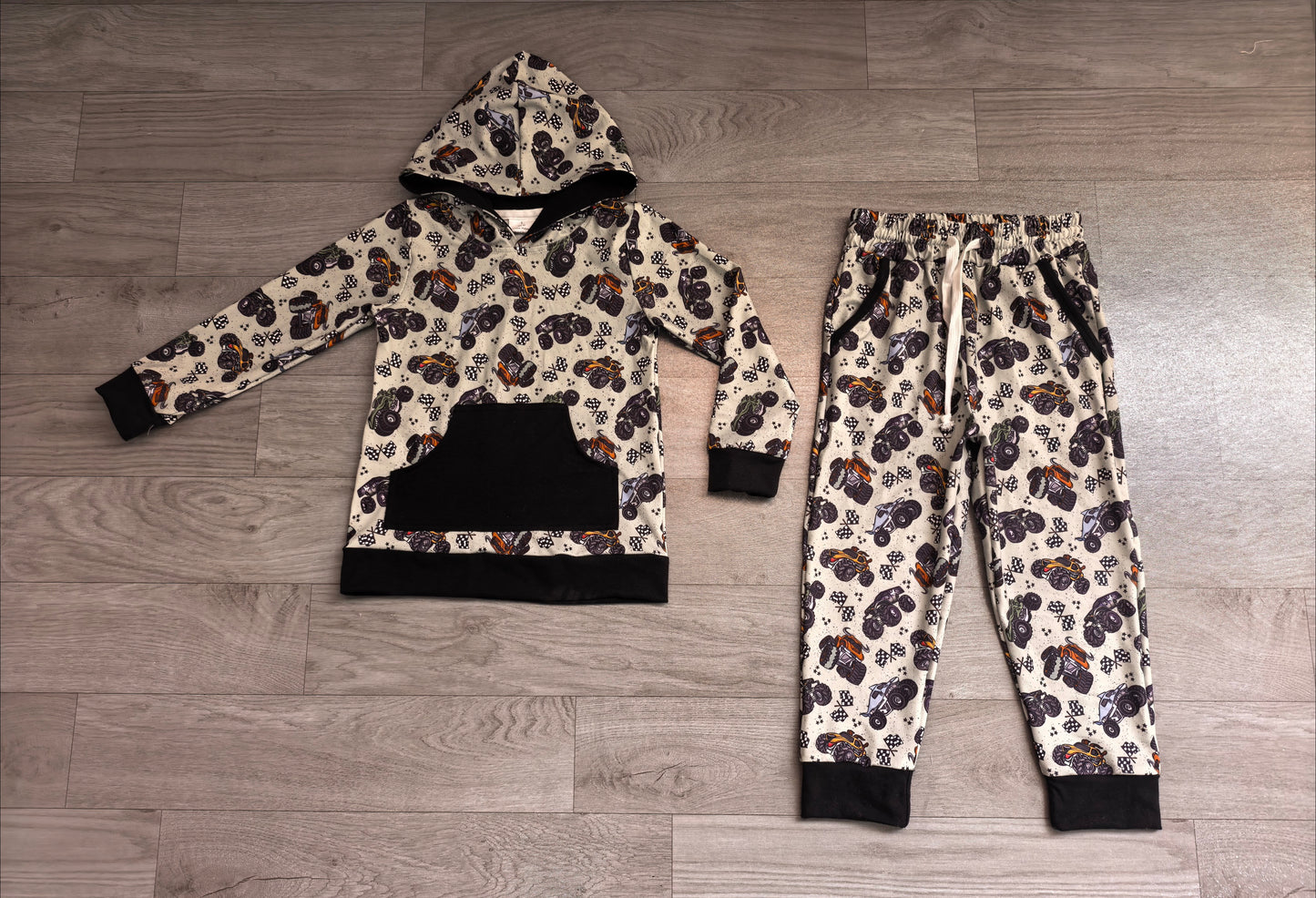 (Sample) No moq milk silk BLP1511 Baby Boys Long Sleeve Flags Motors Print Pocket Hoodie Jogger Pants Outfit