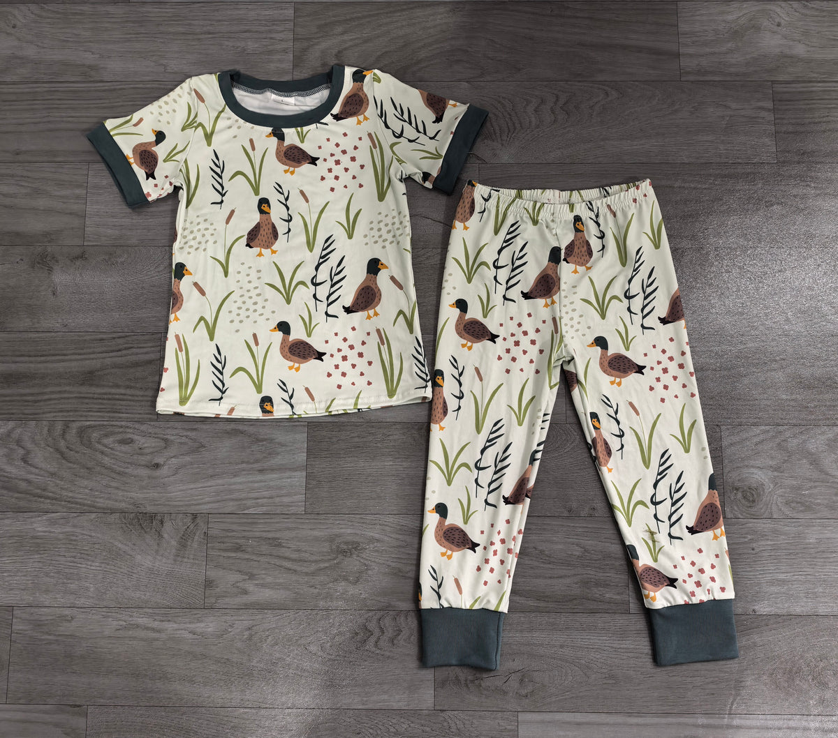 (Sample) No moq milk silk BSPO0519 Baby Boys Ducks Green Shirt Pants Pajamas Sets