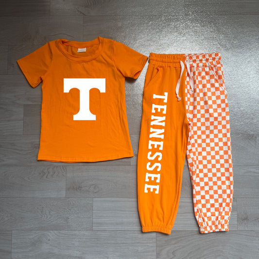 (Sample) No moq milk silk BSPO0695（BT1881+P1058） Baby Boys Orange Print T Shirt Top With Pockets Matching Joggers Two Piece Team Clothes Set