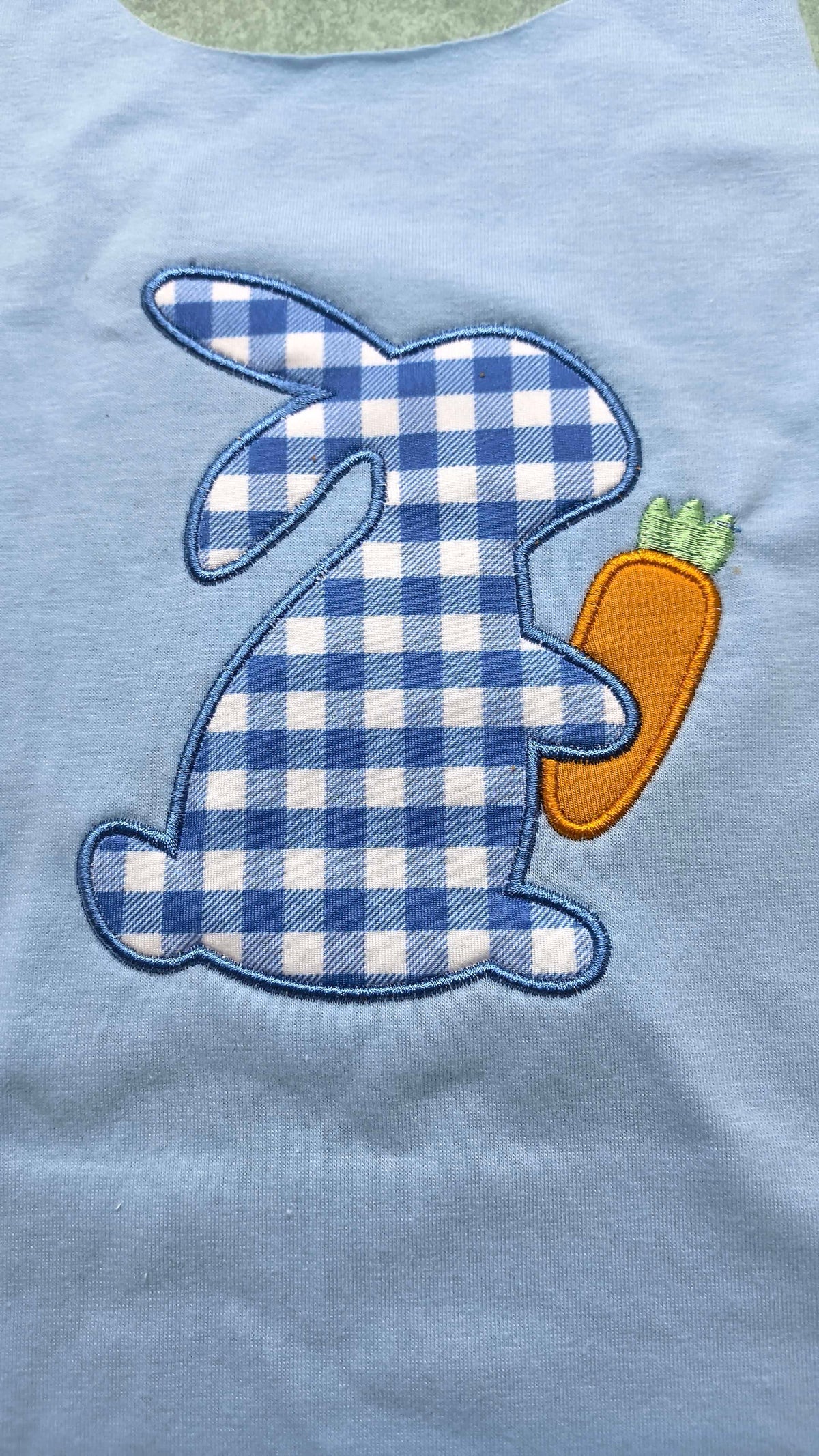 NEW RTS NO MOQ milk silk BSPO0705 Embroidery Baby Boys Blue Checked Rabbit And Carrots Long Sleeve Top Pockets Pant Easter Clothes Sets