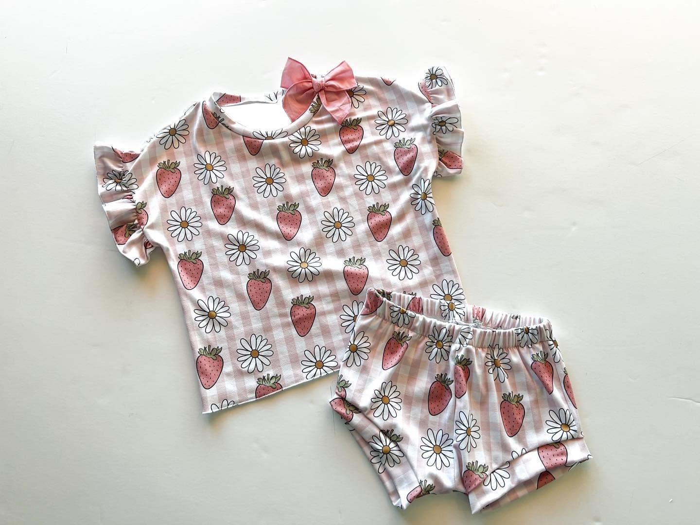 GBO0392 Strawberry flower plaid short-sleeved briefs suit