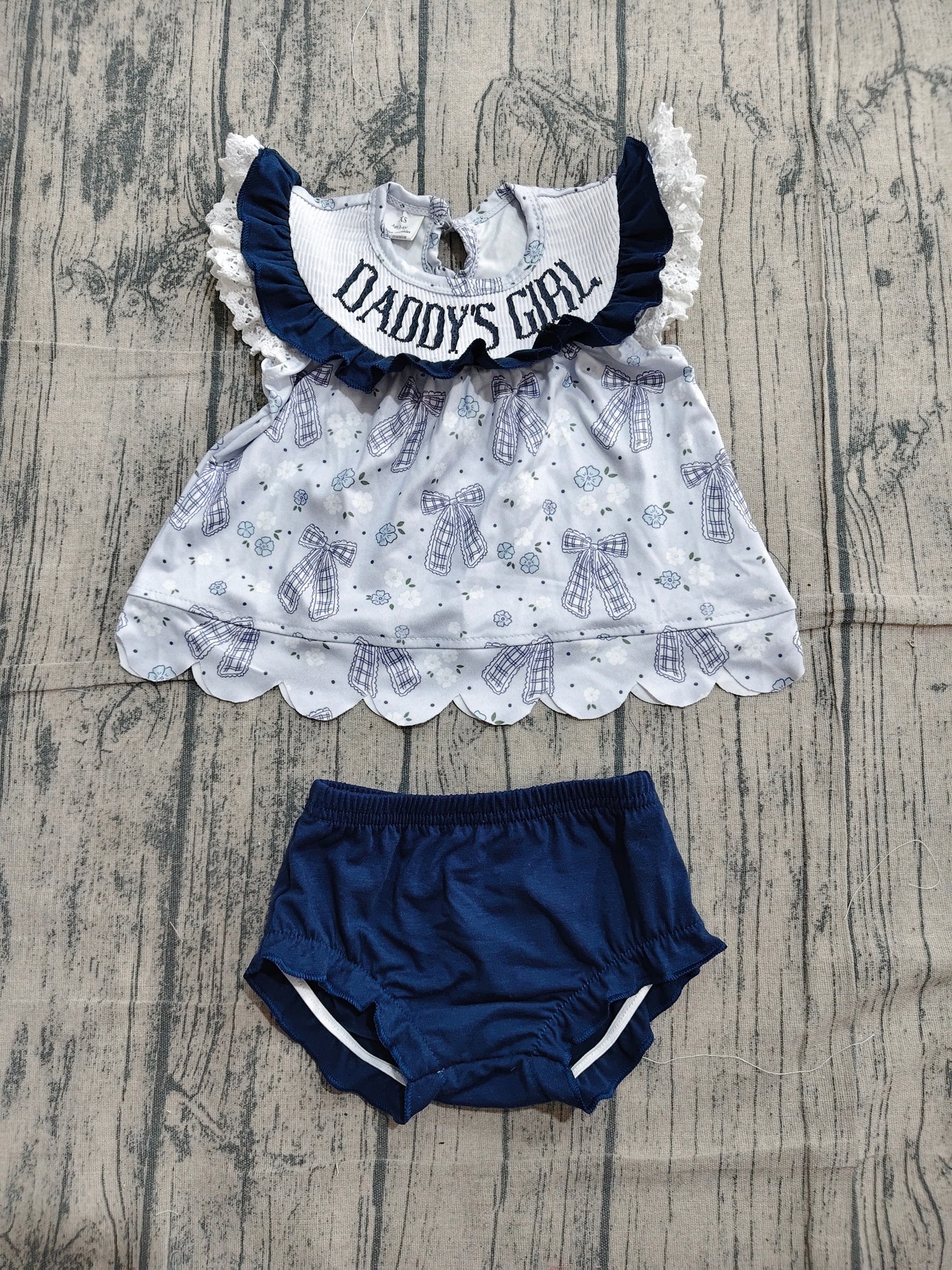 (Pre Order) No moq GBO0519 Smocked Cute Letter Smocked Daddys Girl Flower Bow Casual Outfit