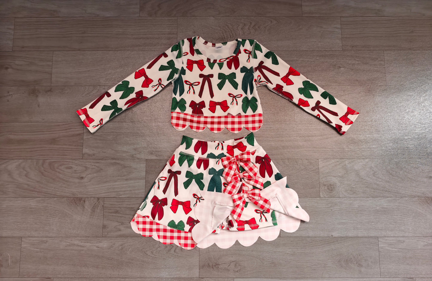 (Sample) No moq Yoga GLD1677 Baby Girls Green Red Bows Top Bows Skirt Short Christmas Yoga Active Scallop Clothes Set