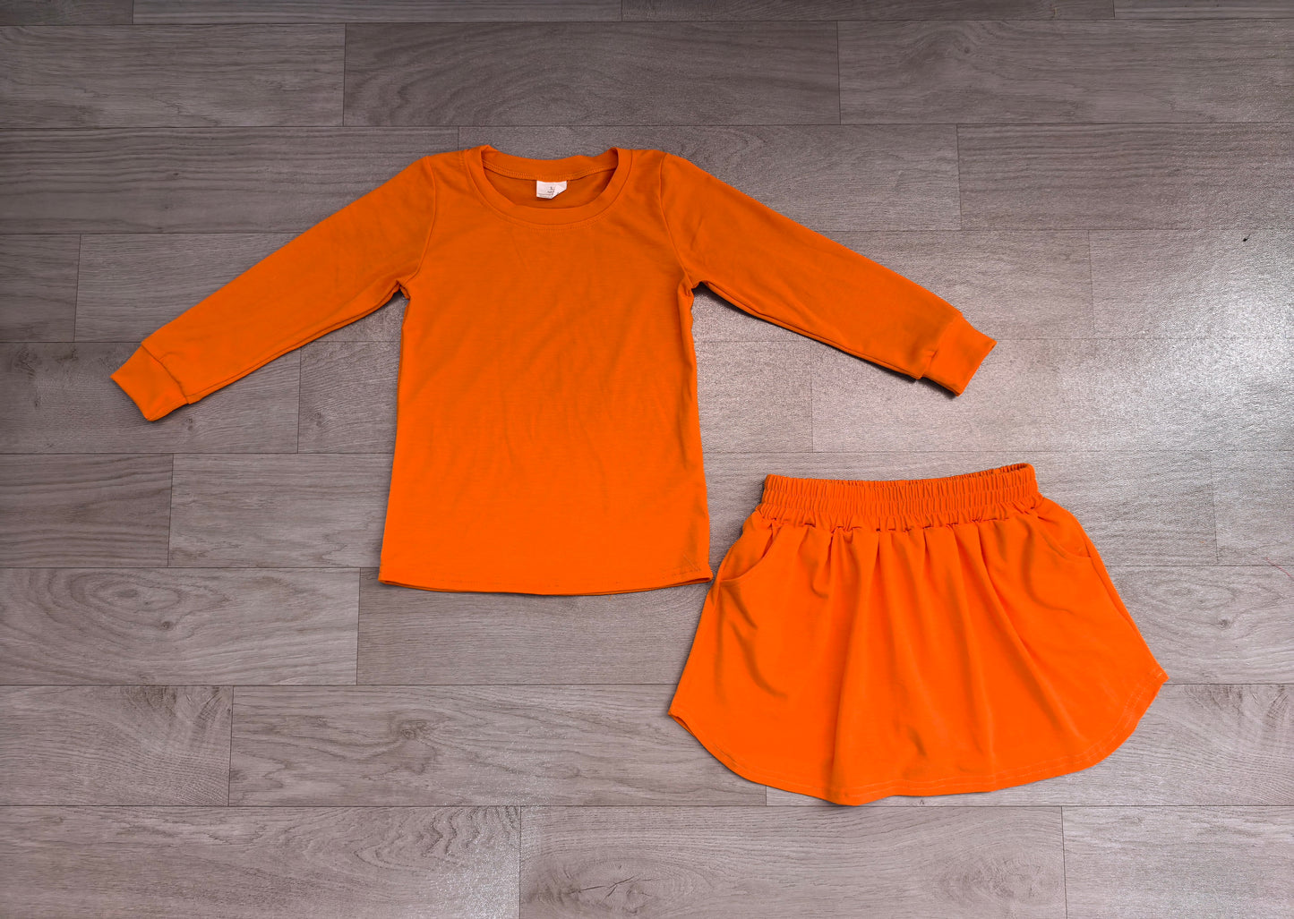 (Sample) No moq cotton GLD1696 Baby Girls Caramel Long Sleeve Top Pockets Skirt Short 2Pcs Clothes Sets