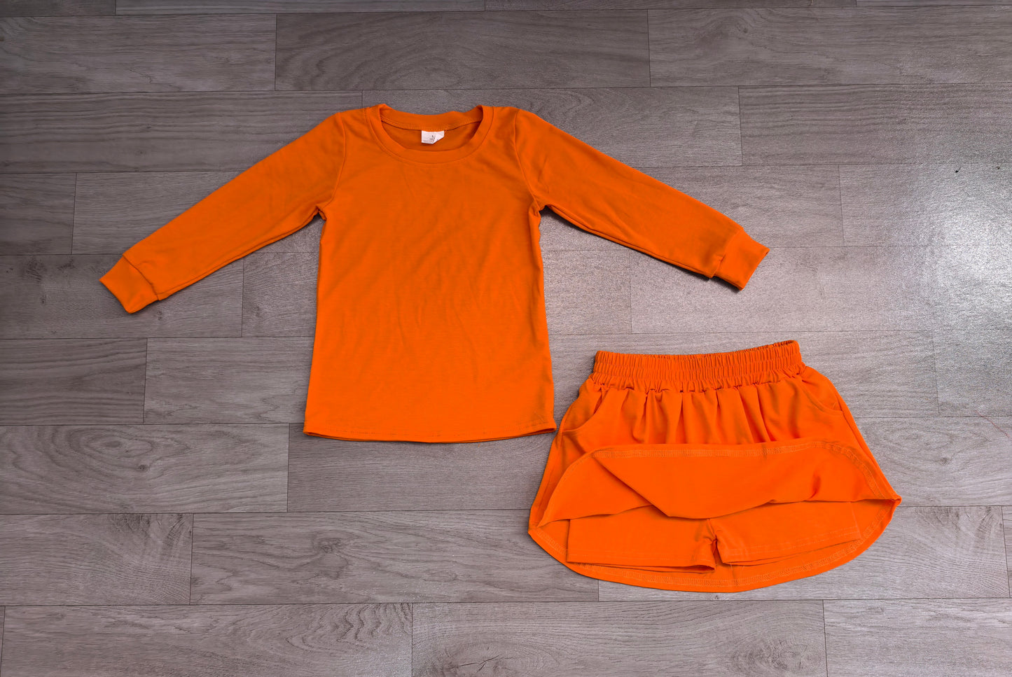 (Sample) No moq cotton GLD1696 Baby Girls Caramel Long Sleeve Top Pockets Skirt Short 2Pcs Clothes Sets