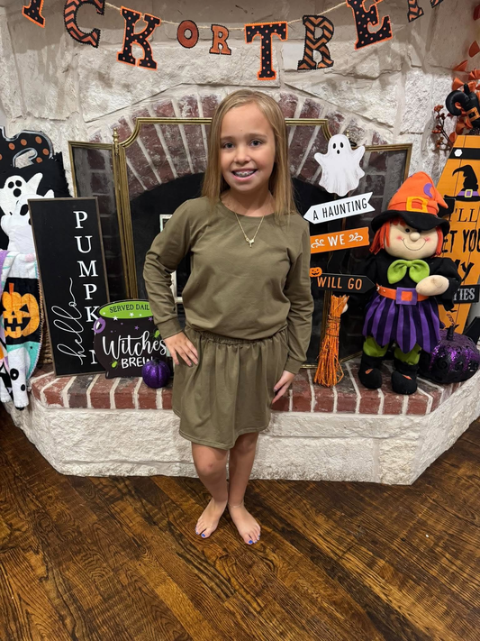 NEW RTS NO MOQ cotton GLD1698 Baby Girls Olive Long Sleeve Top Pockets Skirt Short 2Pcs Clothes Sets
