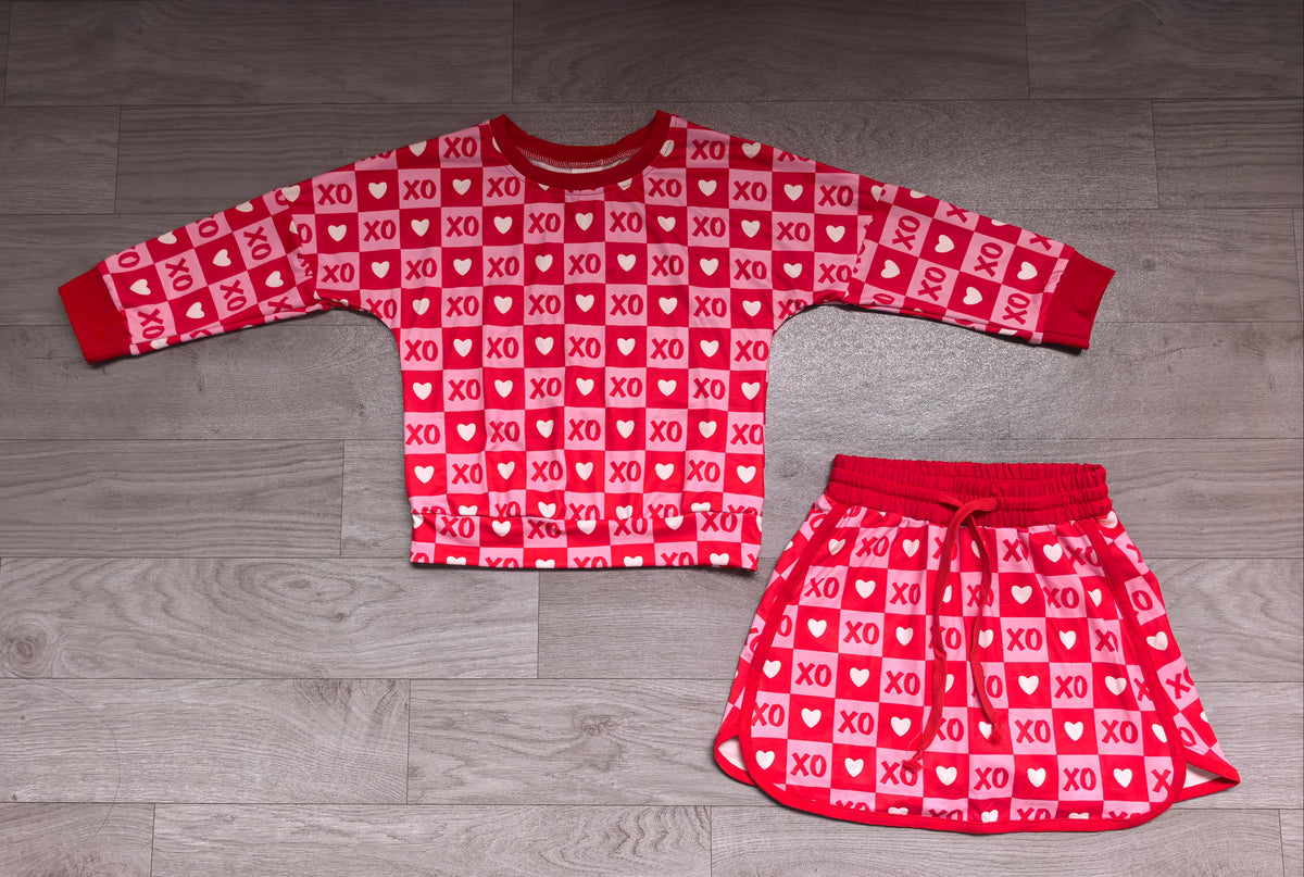 (Sample) No moq milk silk GLD1826 Baby Girls Cute Hearts Print Long Sleeve Top Short Skirt Casual Outfit Set