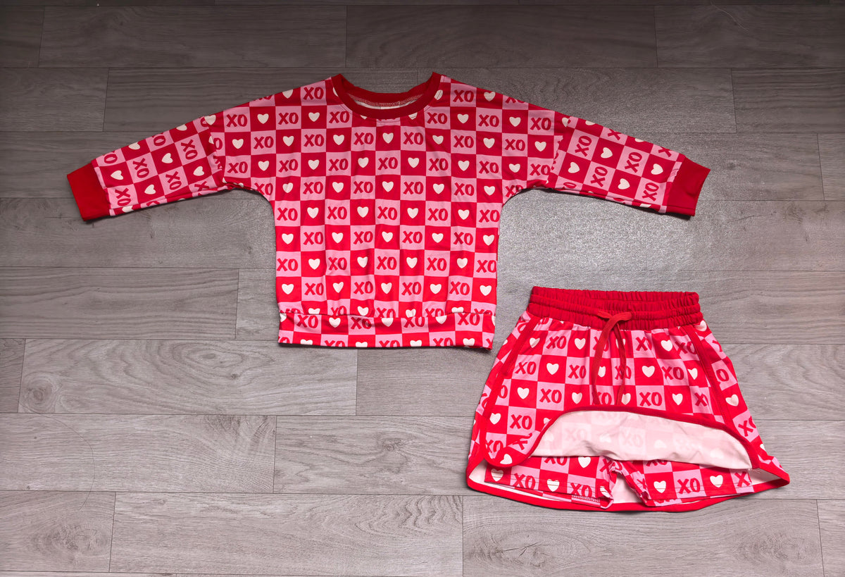 (Sample) No moq milk silk GLD1826 Baby Girls Cute Hearts Print Long Sleeve Top Short Skirt Casual Outfit Set