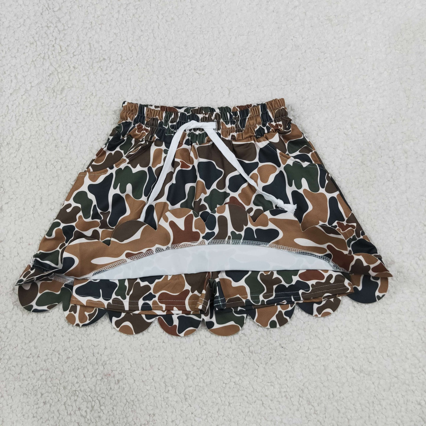 NEW RTS NO MOQ milk silk GLD1617（GT1688+GLK0300 ）Baby Girls Long Sleeve Dark Brown Camo Print Top Matching Scallop Skort Two Piece Clothes Set