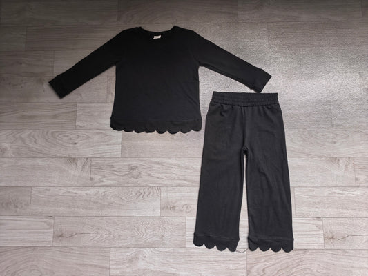 (Sample) No moq cotton GLP3290 Baby Girls Black Solid Scallop Trim Long Sleeve Top And Pants Two Piece Pajama Set