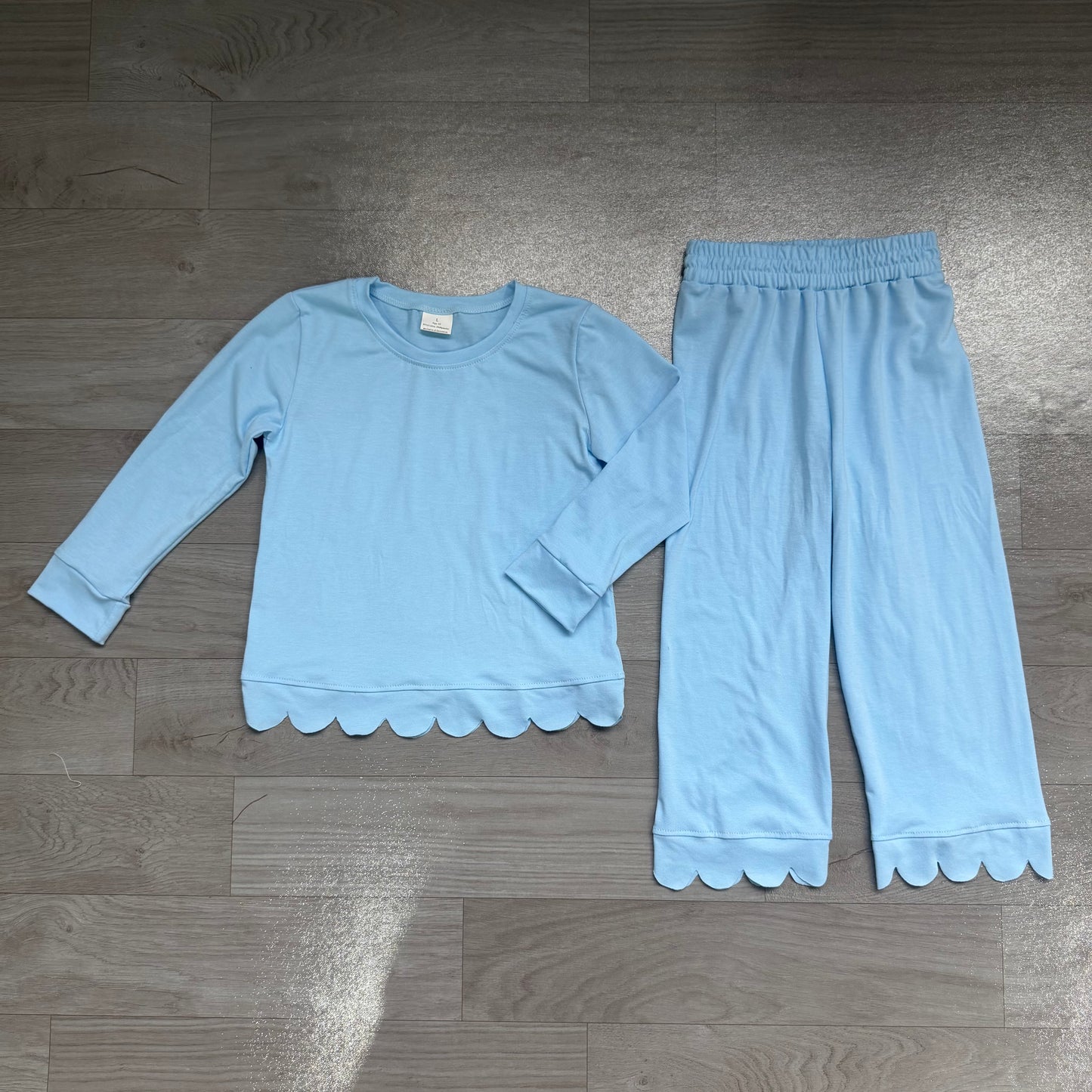 (Sample) No moq cotton GLP3292 Baby Girls Solid Light Blue Long Sleeve Top Scallop Trim Pants Sleep Pajamas Clothes Set