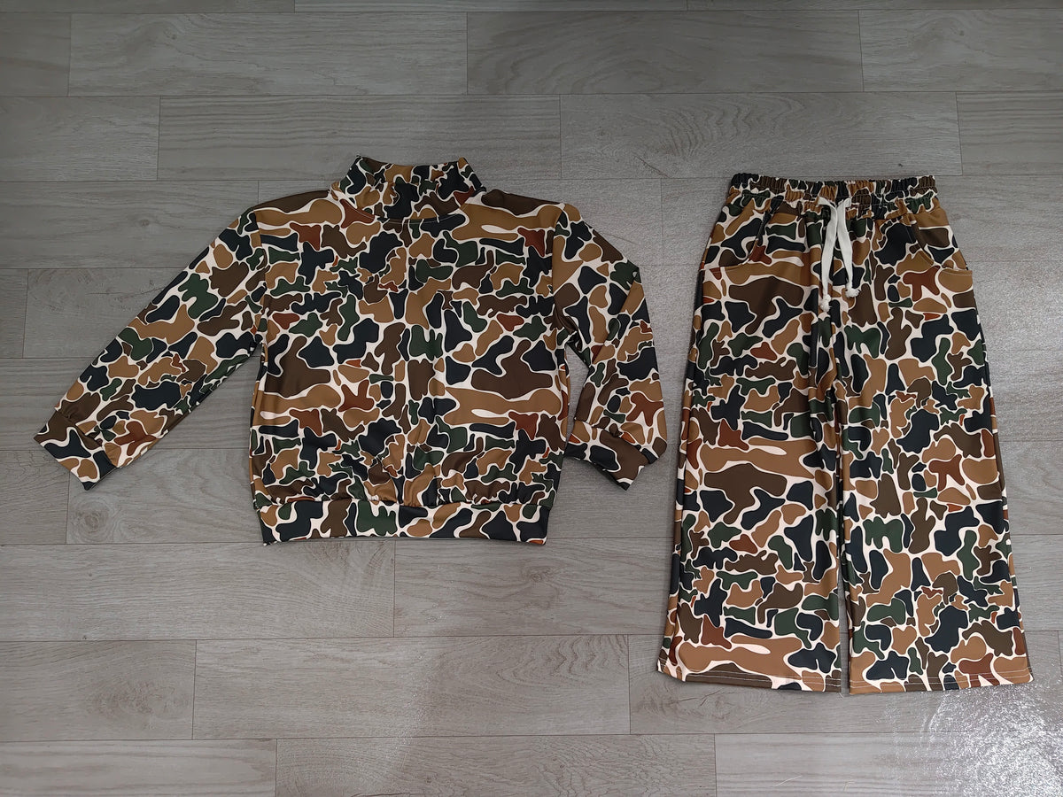 (Sample) No moq yoga fabric GLP3601（GT1812+P1104 Yoga Baby Girls High Neck Dark Brown Camo Long Sleeve Top Pockets Pants Yoga Active Clothes Set