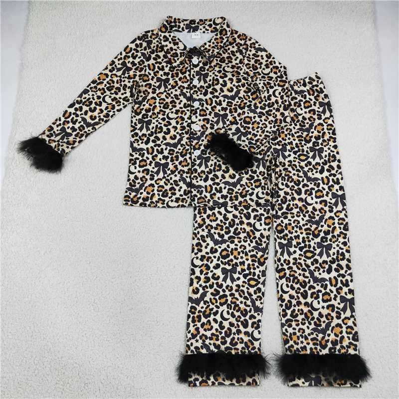 RTS NO MOQ Sibling milk silk Adult To Match Kids Leopard Bow Bat Print Fur Cuff Button Shirt Pants Set Zipper Romper And Minky Blanket