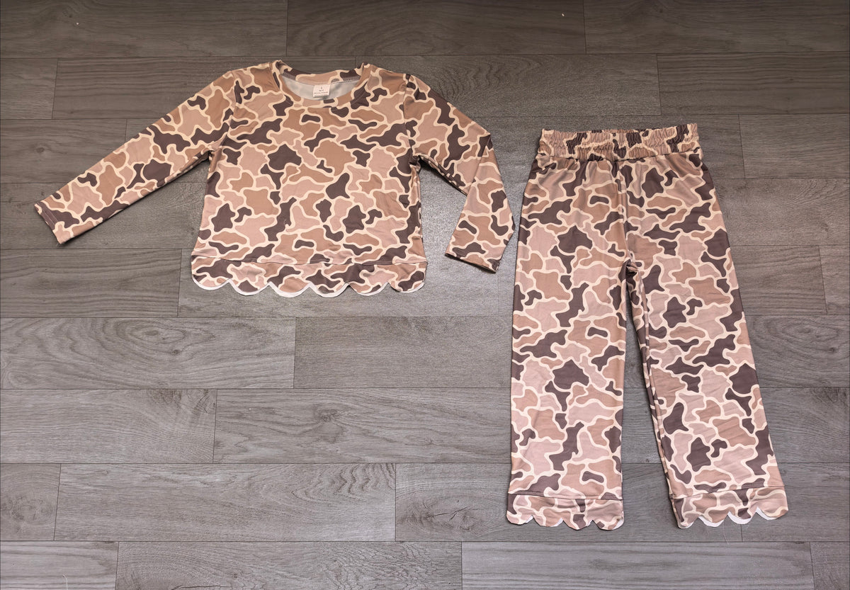 (Sample) No moq milk silk GLP3664 Baby Girls Long Sleeve Khaki Camo Top Pant Scallop Clothes Set Casual Outdoor Wear