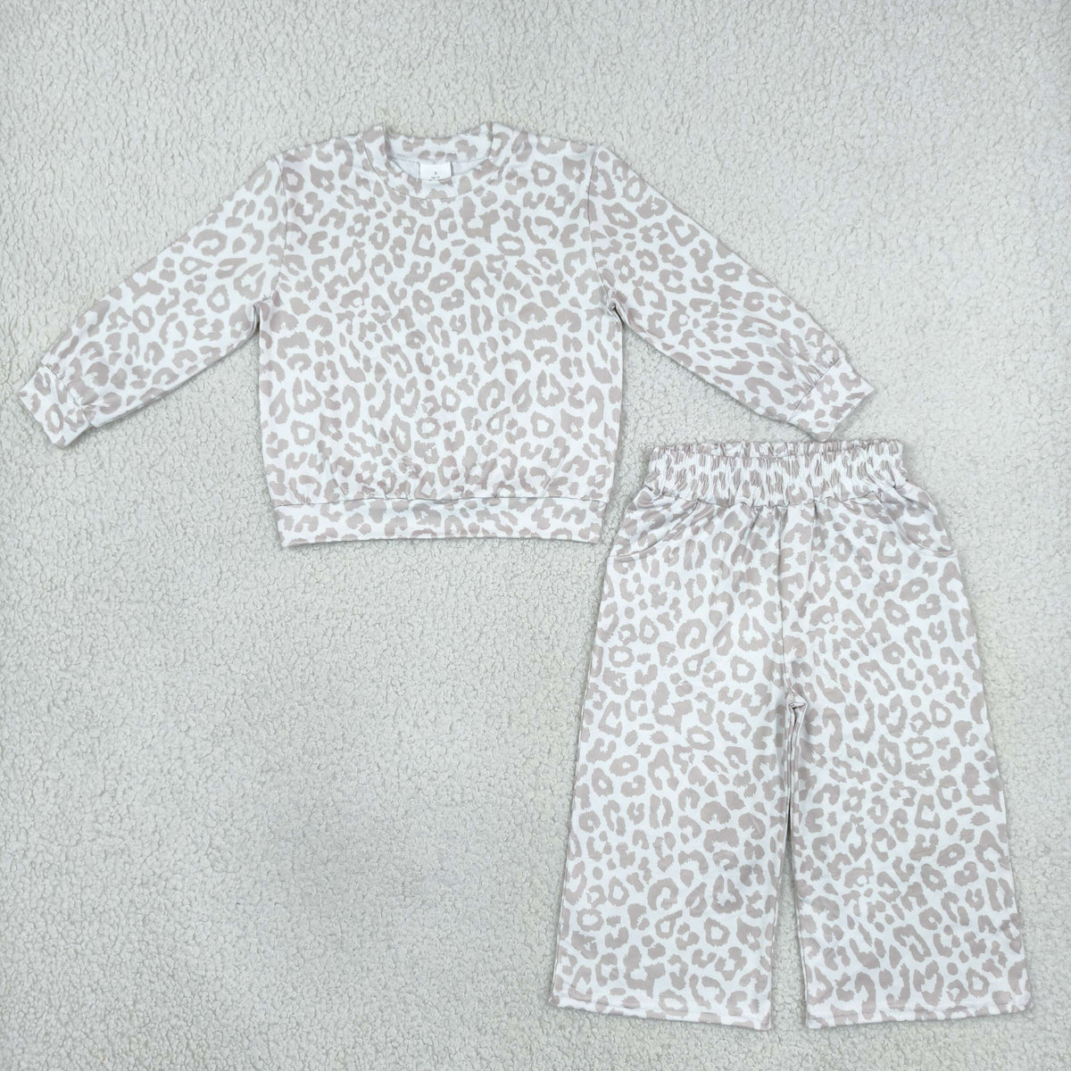 NEW RTS NO MOQ milk silk GLP3778 High Neck Baby Girls Grey Leopard Long Sleeve Top Pockets Flare Pant Daily Wear Outfit Set