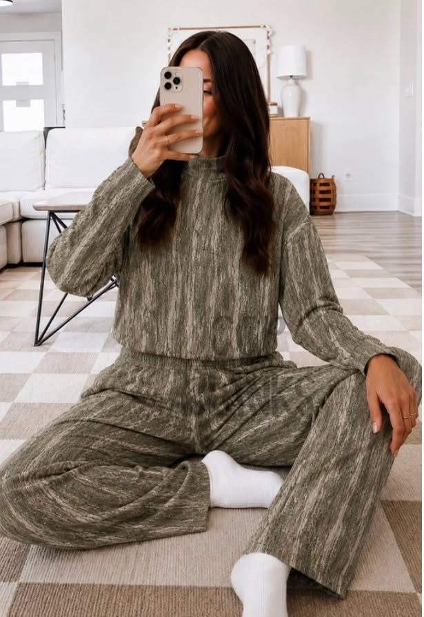 (Preorder new) No moq Yoga Adult Women Camo Long Sleeve Top Pockets Pants Yoga Active Clothes Set