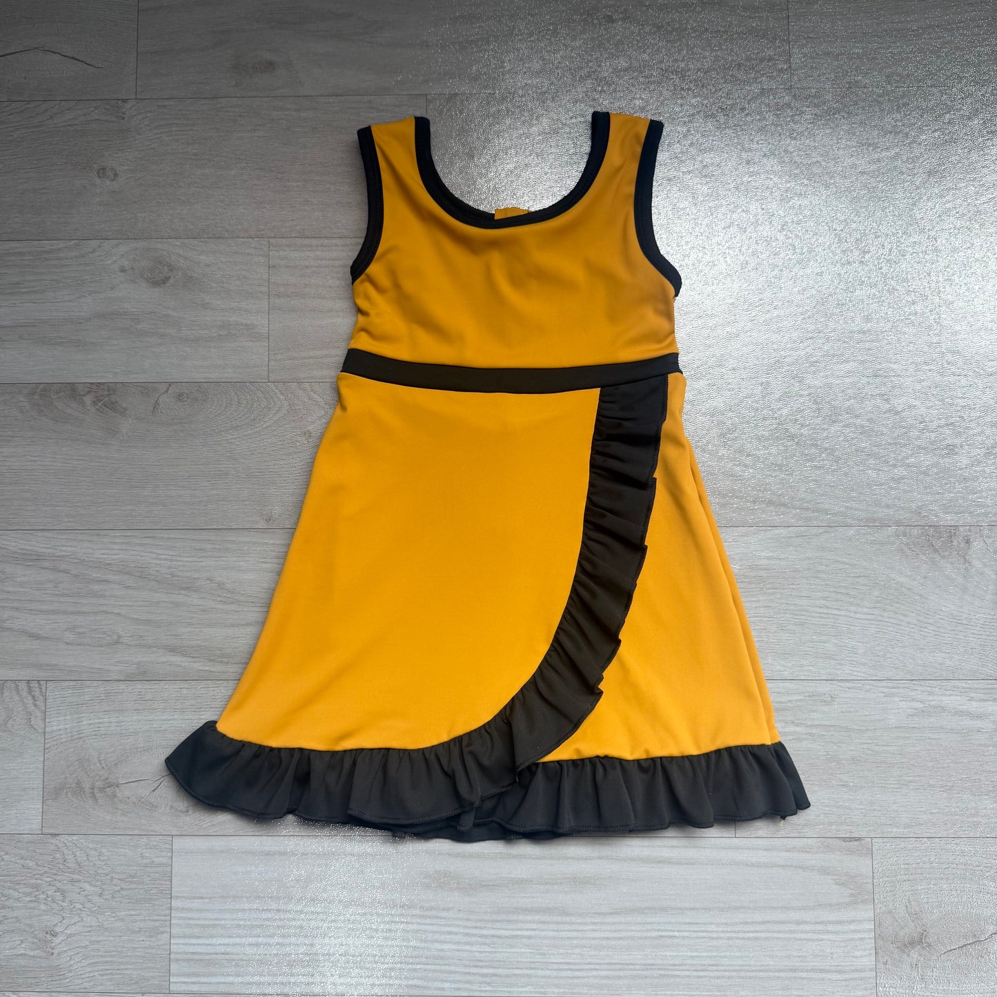 (Sample) No moq yoga fabric cotton GSD4134 Yoga Baby Girls Gold Print Sleeveless Scallop Trim Knee Length Yoga Active Skort Dress